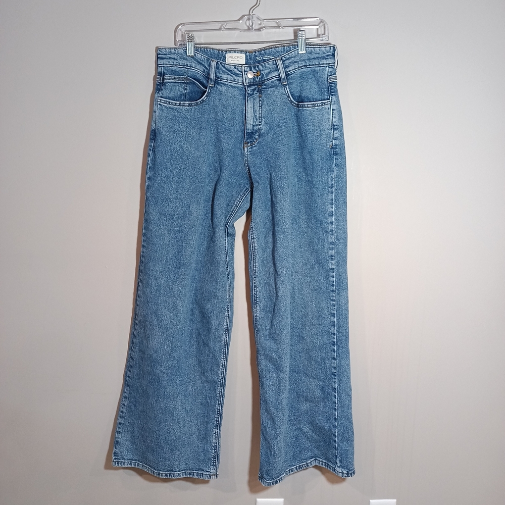 Anthropologie Pilcro high rise wide leg Mid Wash Jeans Size 30